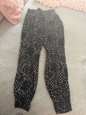 Three Bird Nest Black Printed Jogger Pants